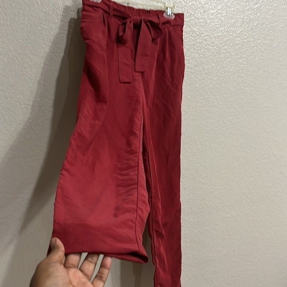 Old Navy Red High Waisted Pants with Belt Size S - Picture 4 of 11